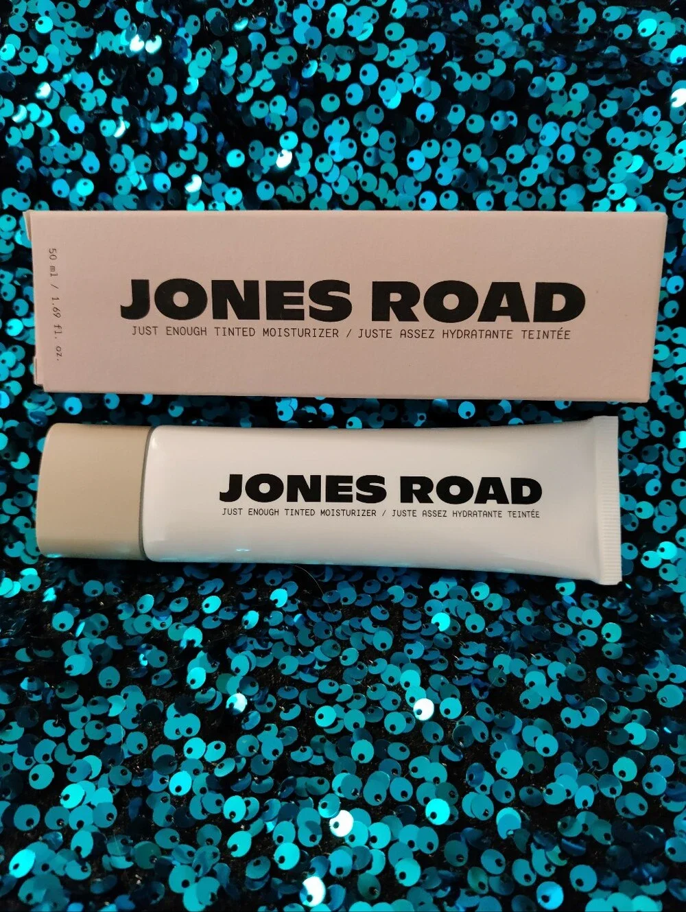 Jones Road Just Enough Tinted Moisturizer in Alabaster